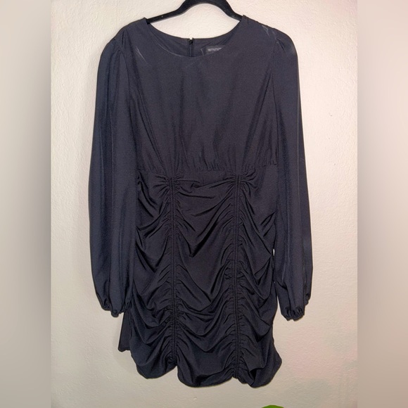 Black long sleeve dress - Picture 2 of 2